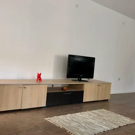 Luxury Sea View Bulldog Place